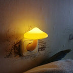 LED Night Light Lumipilz | With Twilight Sensor | Warm Yellow & Energy Saving | 8×10 cm