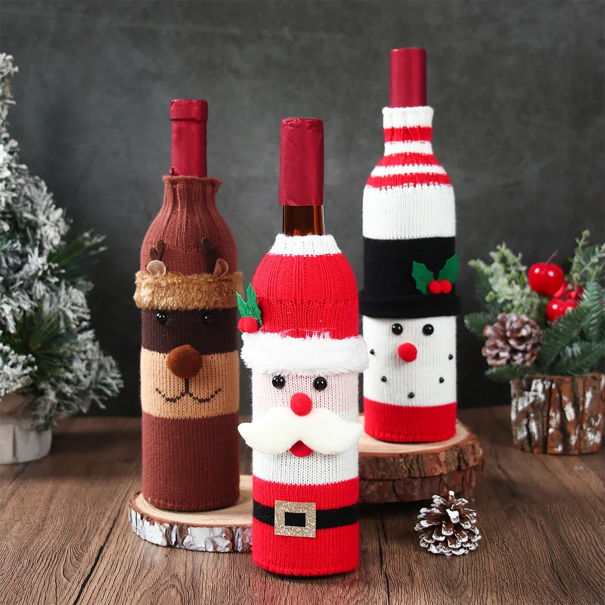 Festivora Wine Bottle Cover | Christmas Decoration 2025 | Fabric Cover for Wine & Champagne Bottles | Perfect Gift & Table Decoration for Christmas & New Year 2026