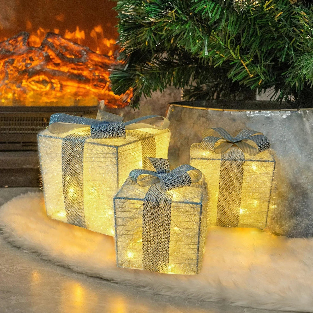 Set of 3 LED Gift Box Decorations for Indoor and Outdoor Use