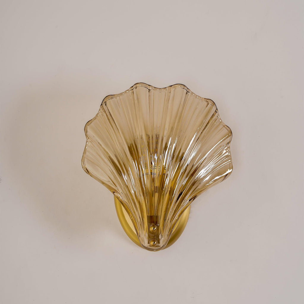 Shell wall lamp - Bring maritime elegance into your home