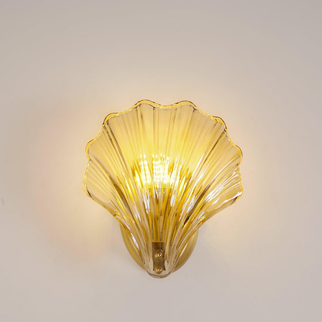 Shell wall lamp - Bring maritime elegance into your home