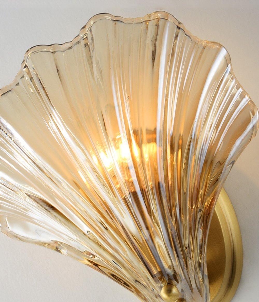Shell wall lamp - Bring maritime elegance into your home