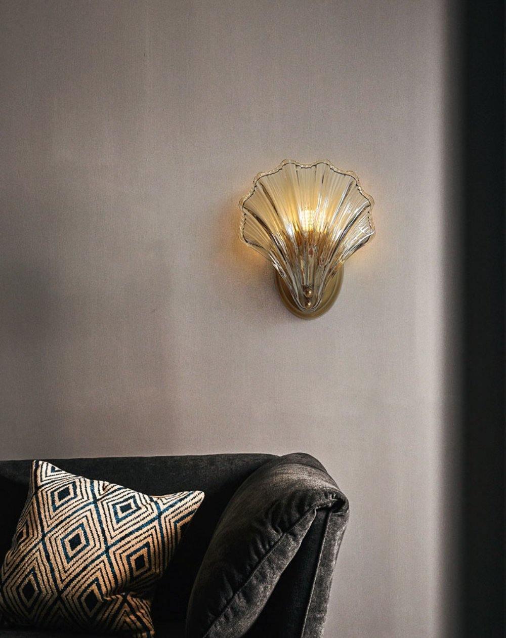 Shell wall lamp - Bring maritime elegance into your home