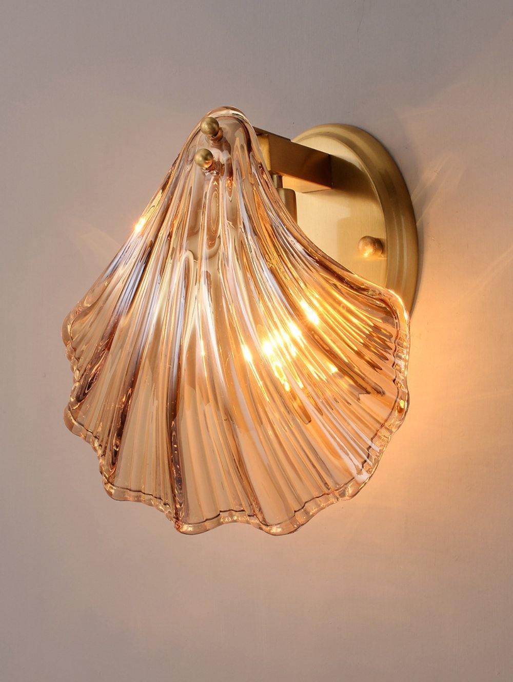 Shell wall lamp - Bring maritime elegance into your home