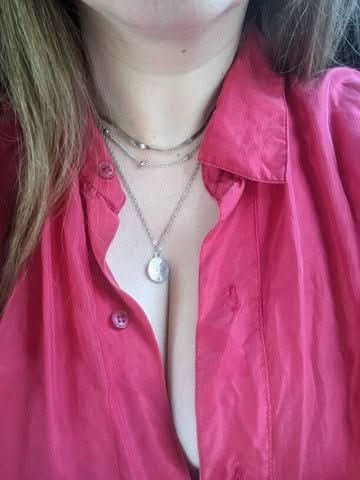 Elegant silver triple necklace for style & self-confidence