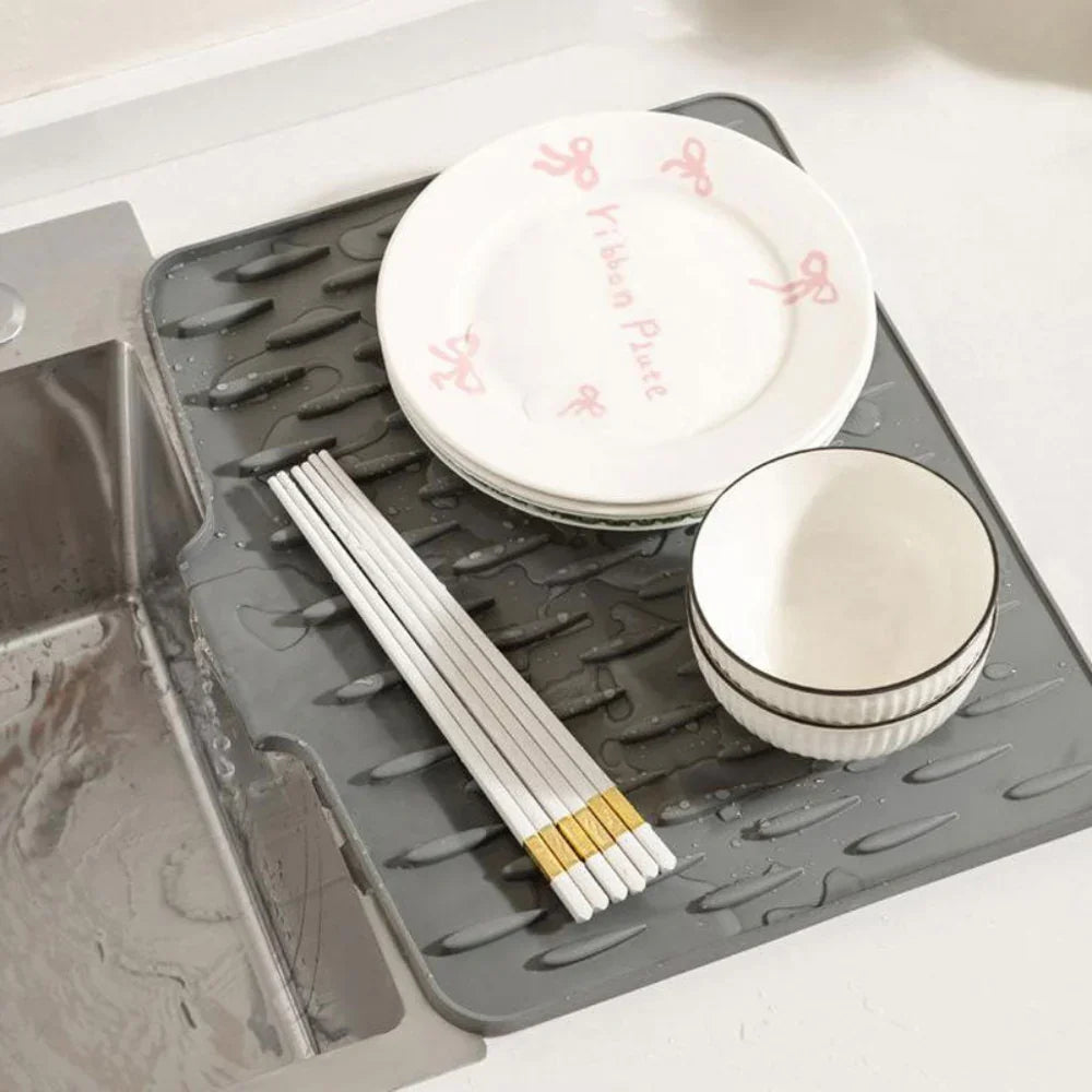 Silicool Water-Draining Silicone Drying Mat – Heat Resistant, Non-Slip & Multifunctional