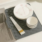 Silicone drying and heat pRedection mat — Flexible & BPA-free