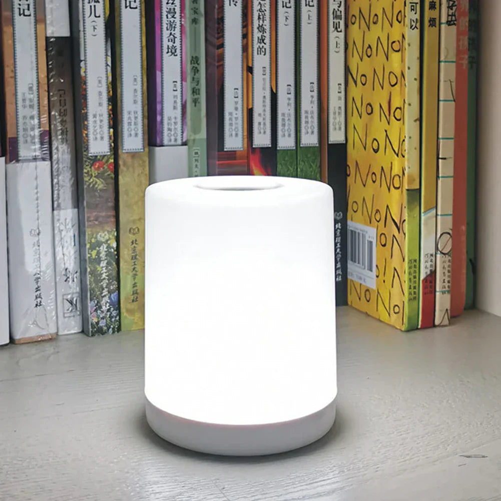 Dimmable LED table lamp with USB connection for flexible light