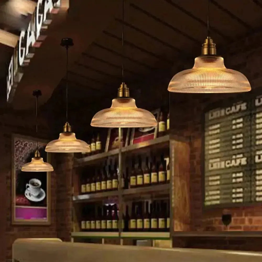 Vintage-inspired glass pendant lamp for a warm and stylish atmosphere