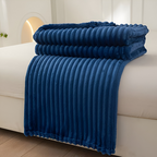 CosyLoom Plaid | Soft Ribbed Fleece Blanket | Breathable & Fluffy | For All Seasons
