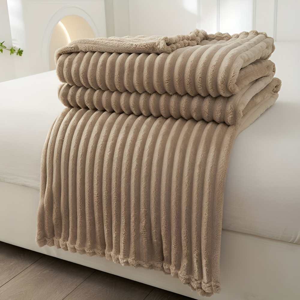 CosyLoom Plaid | Soft Ribbed Fleece Blanket | Breathable & Fluffy | For All Seasons