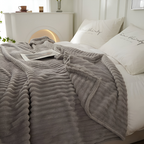 CosyLoom Plaid | Soft Ribbed Fleece Blanket | Breathable & Fluffy | For All Seasons