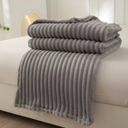 CosyLoom Plaid | Soft Ribbed Fleece Blanket | Breathable & Fluffy | For All Seasons