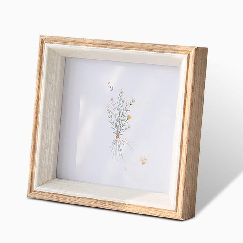 ElegantFrame – Luxury Photo Frame with Golden Edge