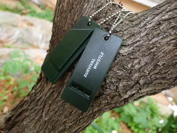High-decibel multi-tone whistle for camping & hiking