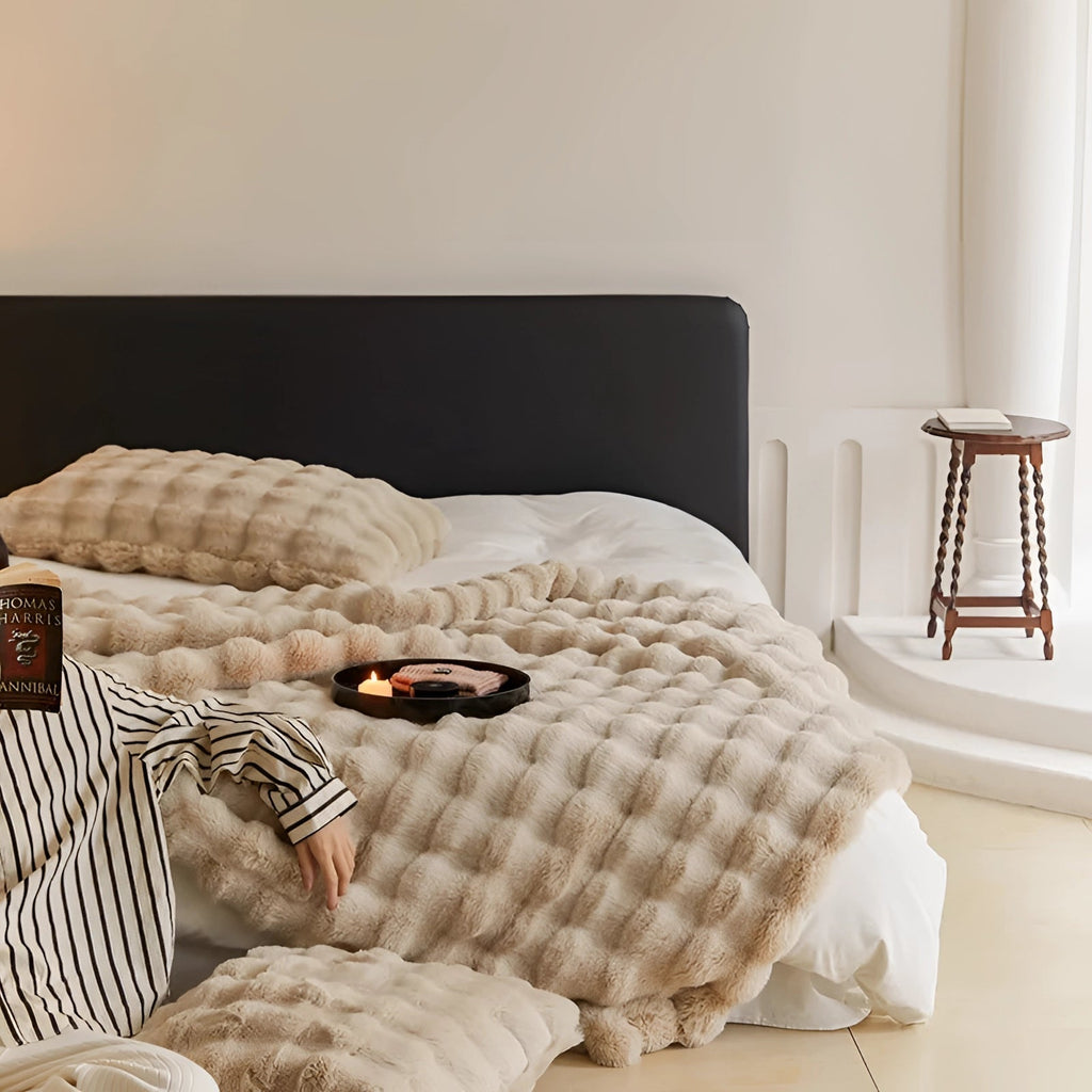 Faux Fur Chunky Knit Duvet Cover Throw