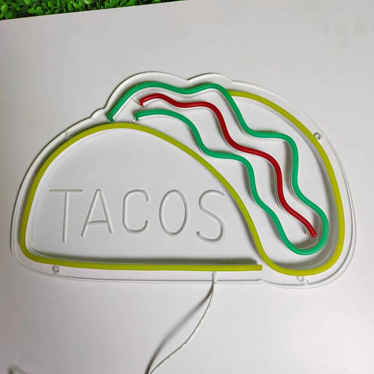 Neon Fast Food Sign – Bright Tacos Design, LED Night Light for Restaurants and Kitchens