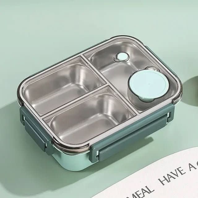 Insulated heating container for warm meals on the go