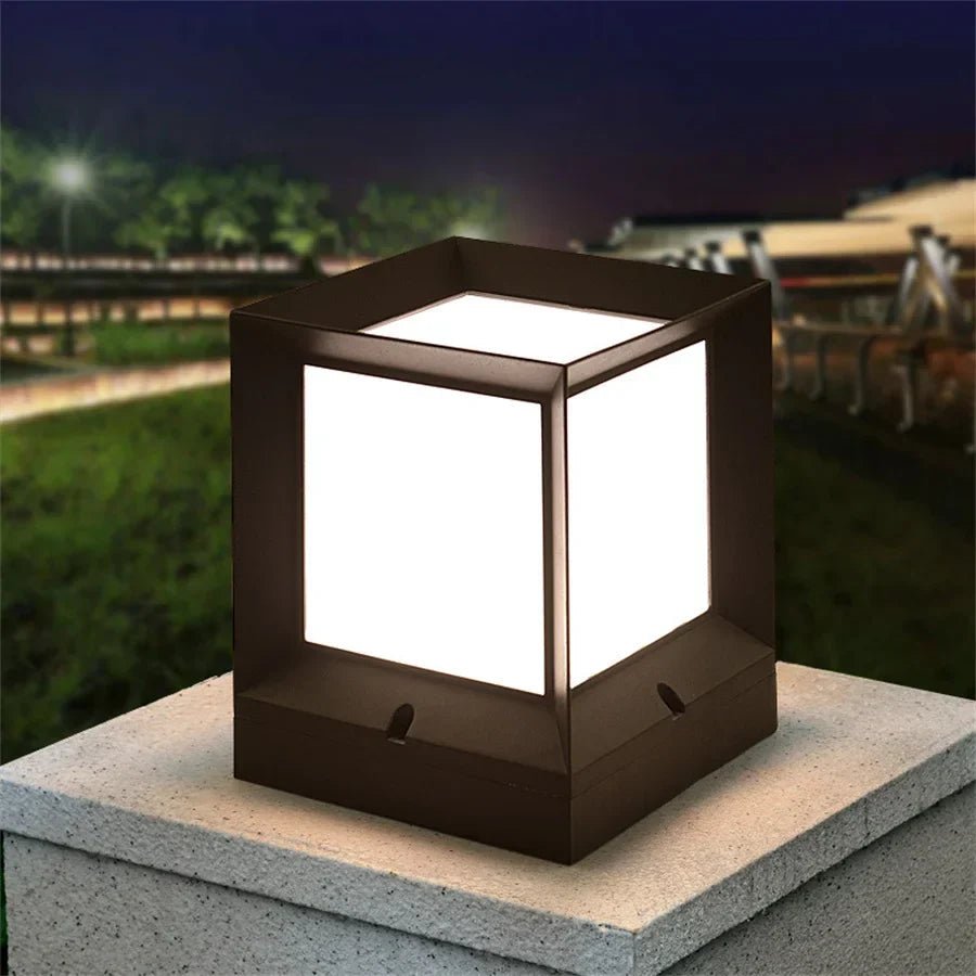 Tor floor lamp for outdoors