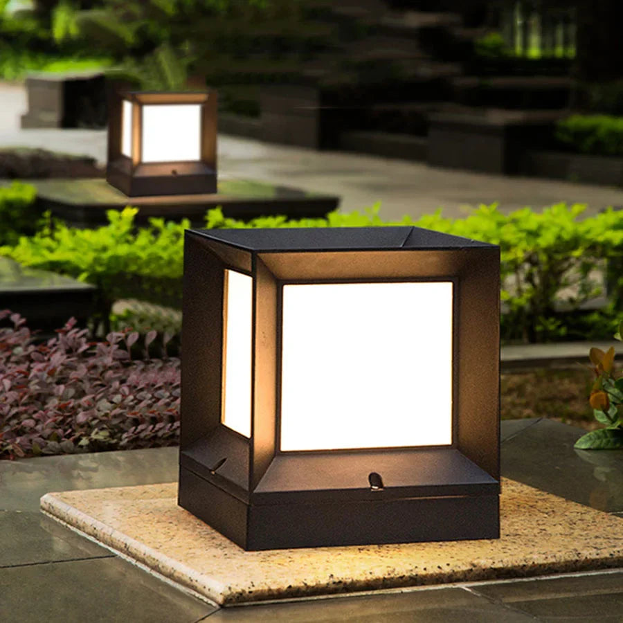 Tor floor lamp for outdoors