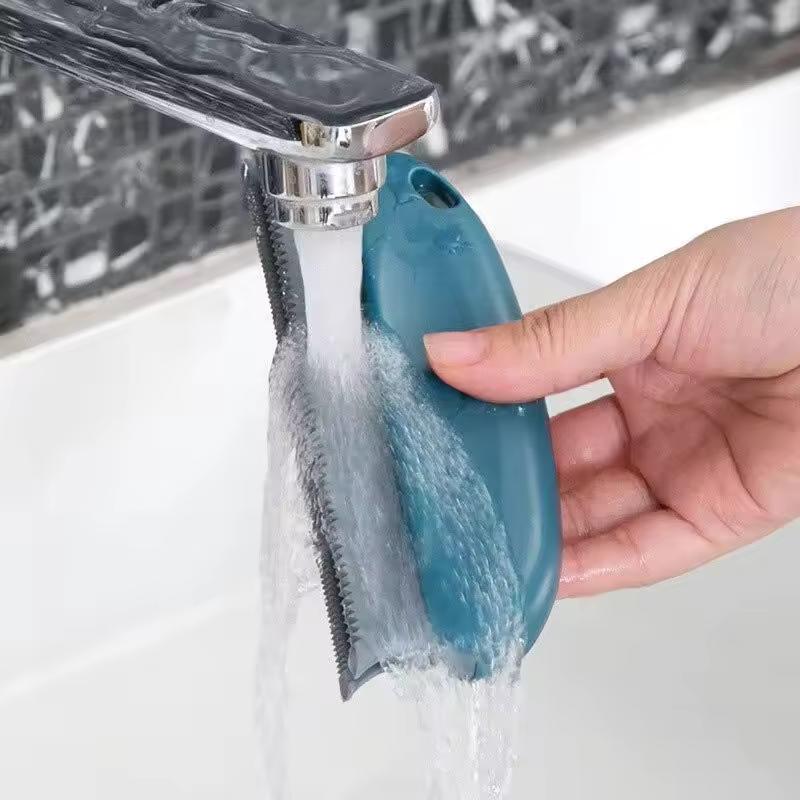 Reusable pet hair brush