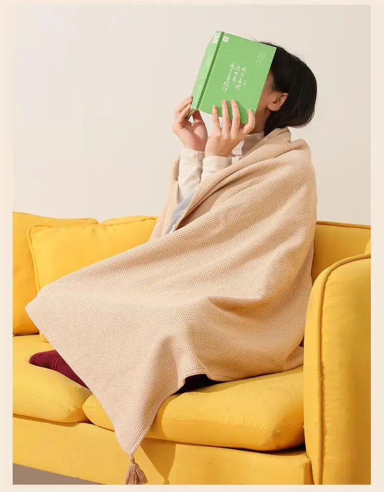 Portable heating scarf – warmth on the go