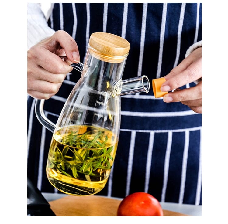 Transparent glass oil bottle with handle