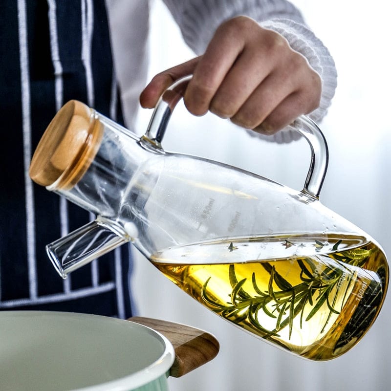 Transparent glass oil bottle with handle