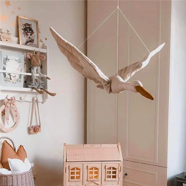 Specifically for children's rooms – Decorative swan hanging decor for a magical atmosphere