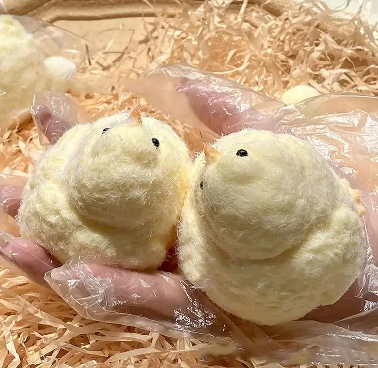Soothing Plush Chick – Stress Relief & Relaxation with Soft Cuddle Squishy