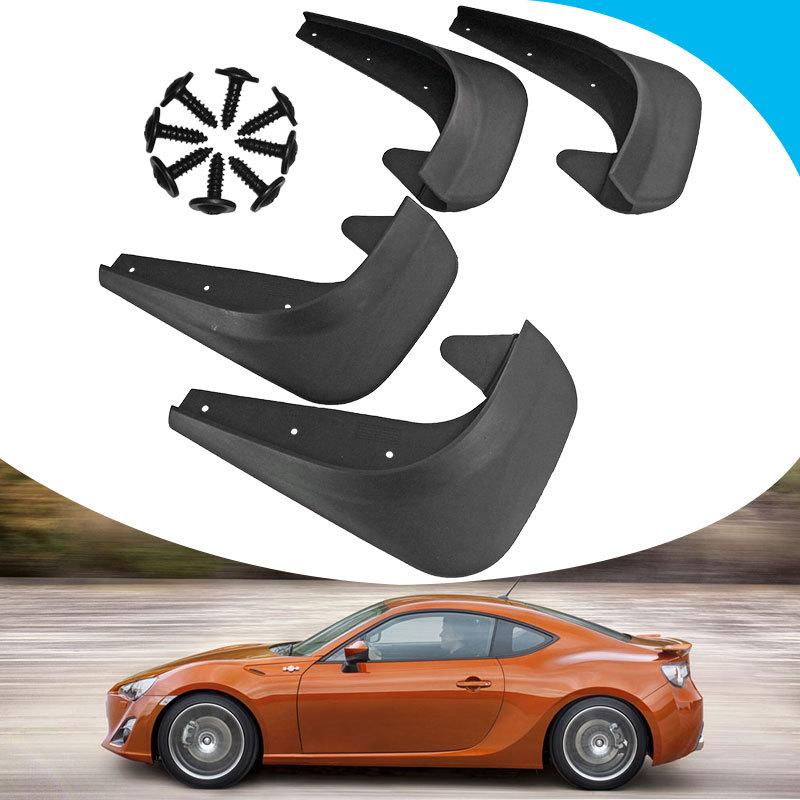 Universal wheel arch for car