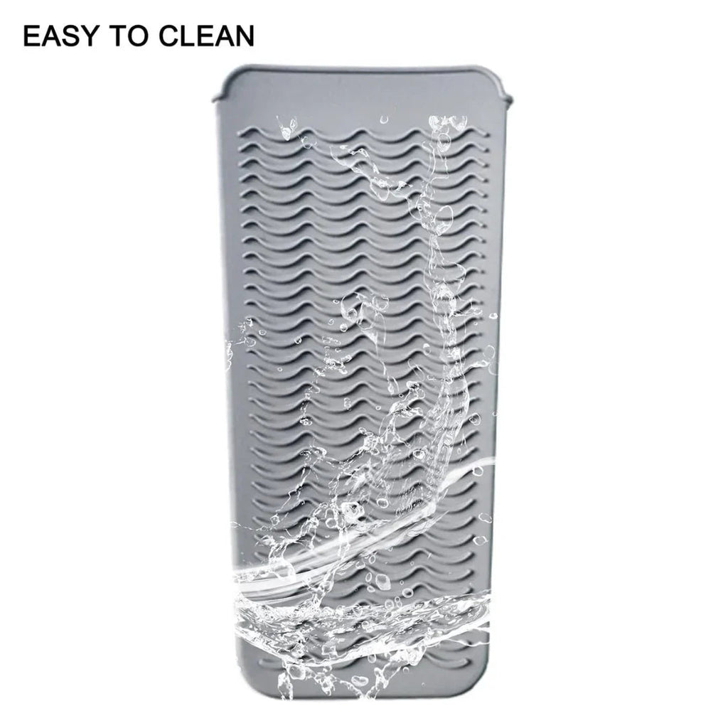 Heat-resistant silicone mat