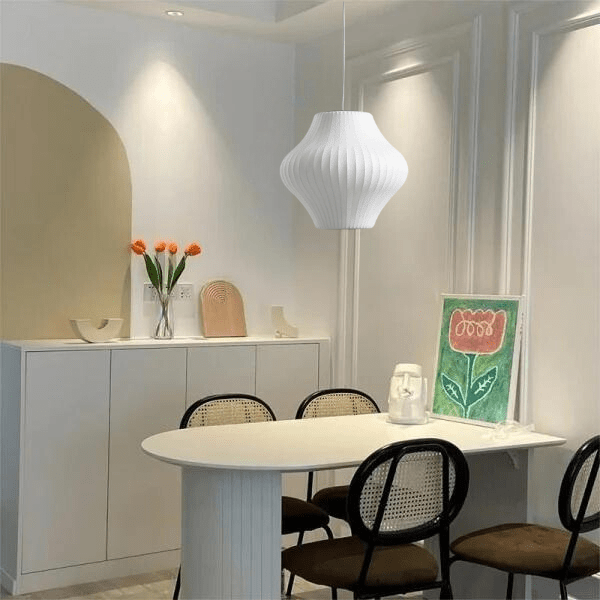Artistic Pendant Lamp with Distinctive Decorative Design
