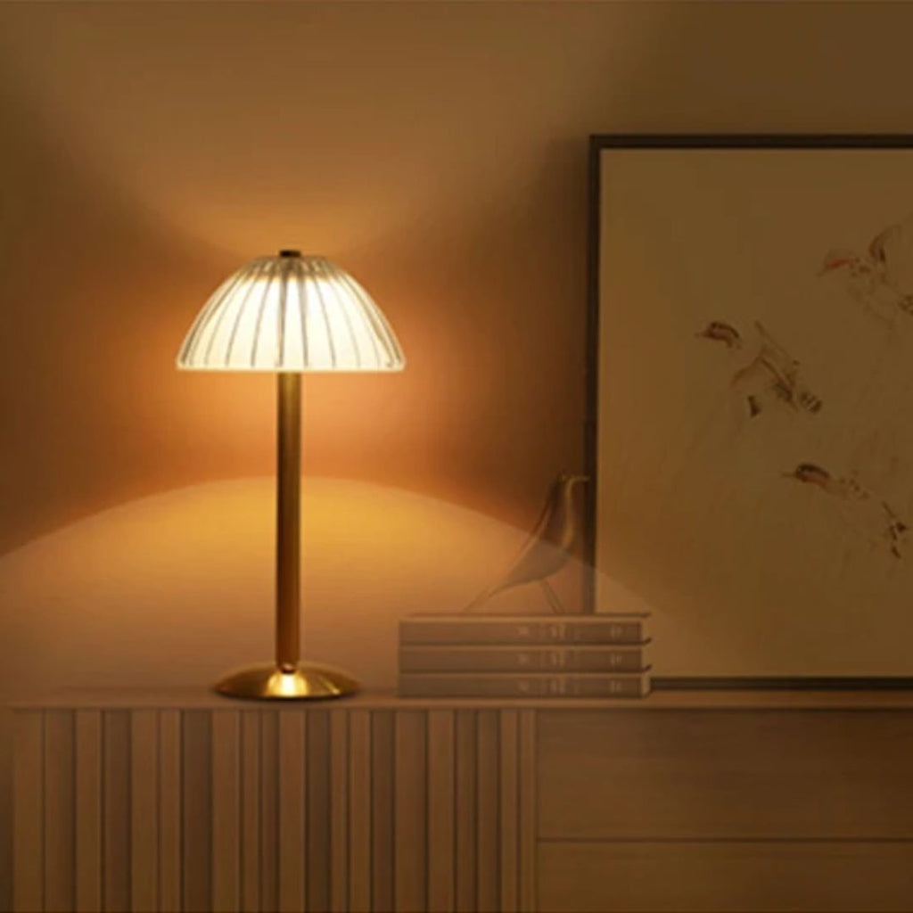 Karina GlowDesk – Retro Rechargeable Desk Lamp