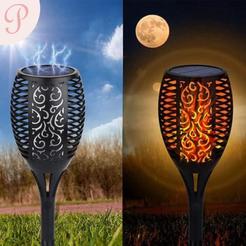SolarFlame Garden Torches – Sustainable LED Garden Lighting
