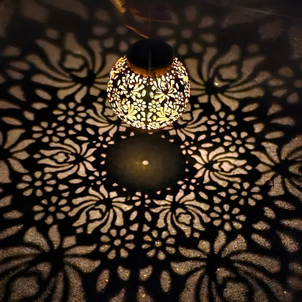 RadiantGlow – Waterproof LED Garden Lamp with Solar