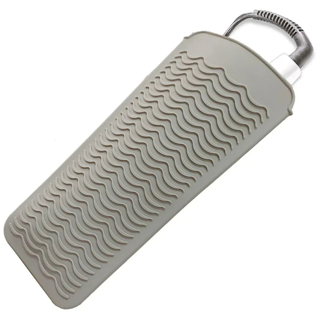 Heat-resistant silicone mat