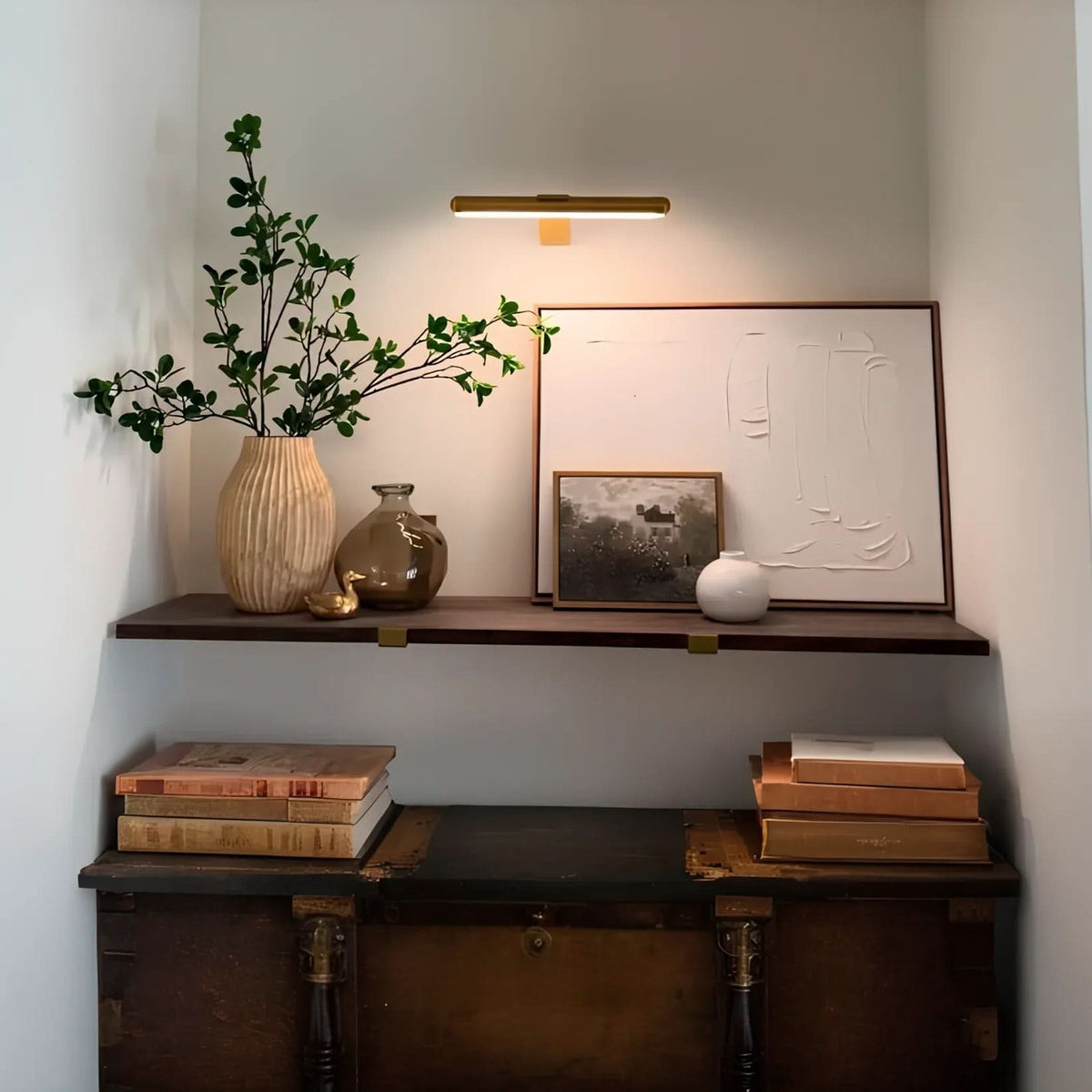 Wireless & stylish for any gallery wall