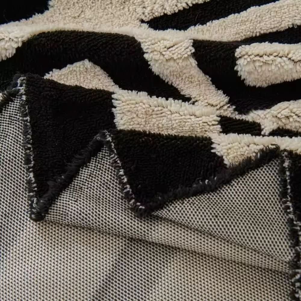 Soft, durable microfiber sofa cover, non-slip and easy to care for