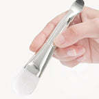 Vacuum bottle for facial cream for dispensing made of acrylic