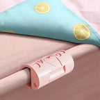 Adjustable sheet holder – Never again slipping bed linen