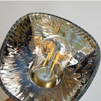 Elegant Wall Lamp in Traditional Style