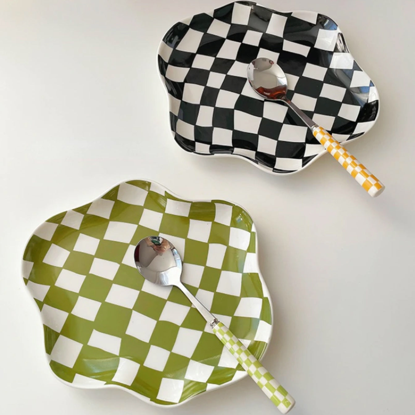 Wavy Edge Checkerboard Tray - Black, Green