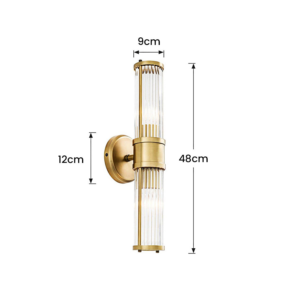 Classic wall lamp in gold – Luxurious lighting for bathroom and hallway
