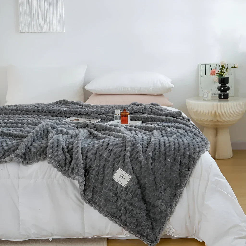 CozyNest - Ultimate Warm and Soft Blanket for Sofa and Bed