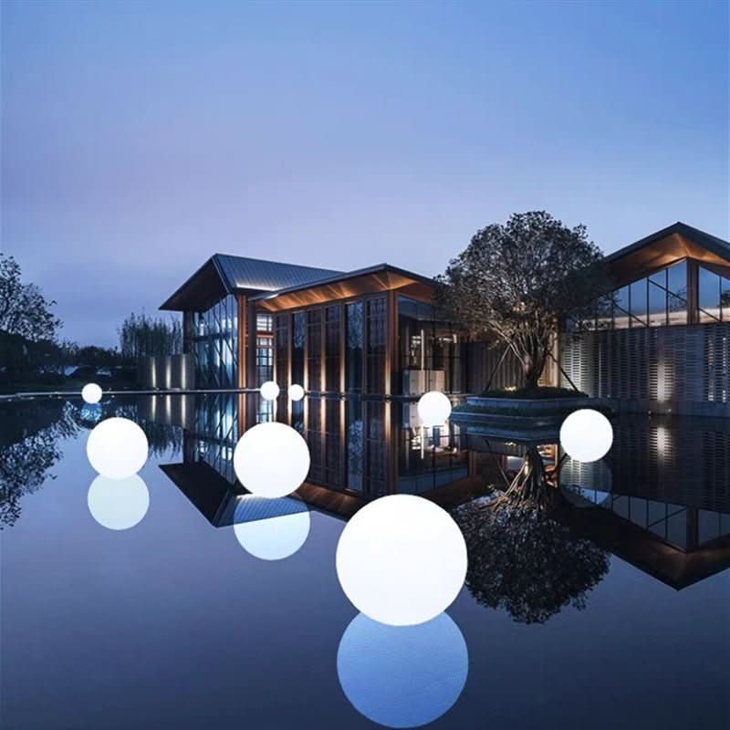 Waterproof LED ball lamp with colour change for indoor & outdoor use