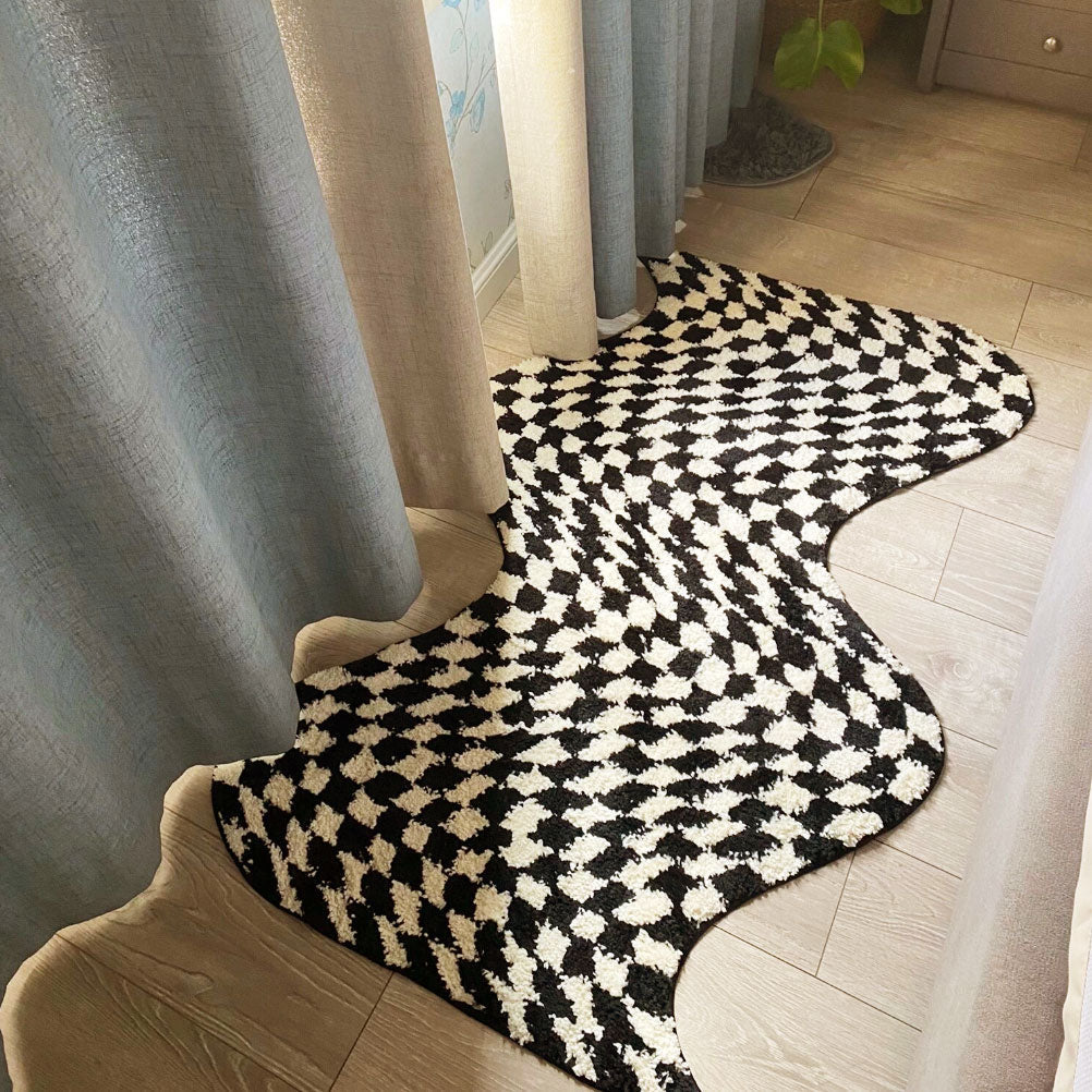 Wavy Checkerboard Mini Rug