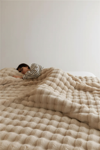 Soft Plush Blanket - CozyCloud