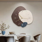 Natural elegance in the rhythm of the clock!