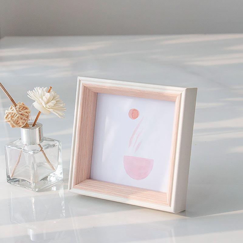 ElegantFrame – Luxury Photo Frame with Golden Edge